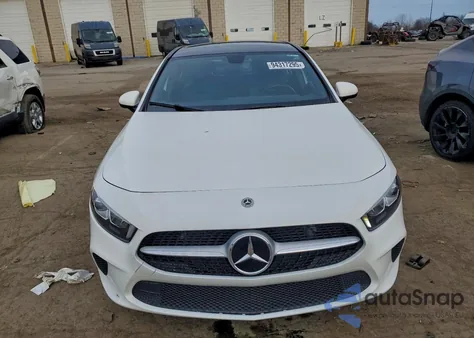 2019 Mercedes-Benz A 220 4Matic z USA, uszkodzony, nr VIN WDD3G4FB0KW006914